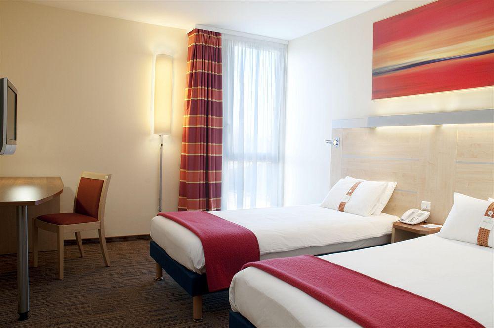 Holiday Inn Express Saint-Nazaire, An Ihg Hotel Rom bilde
